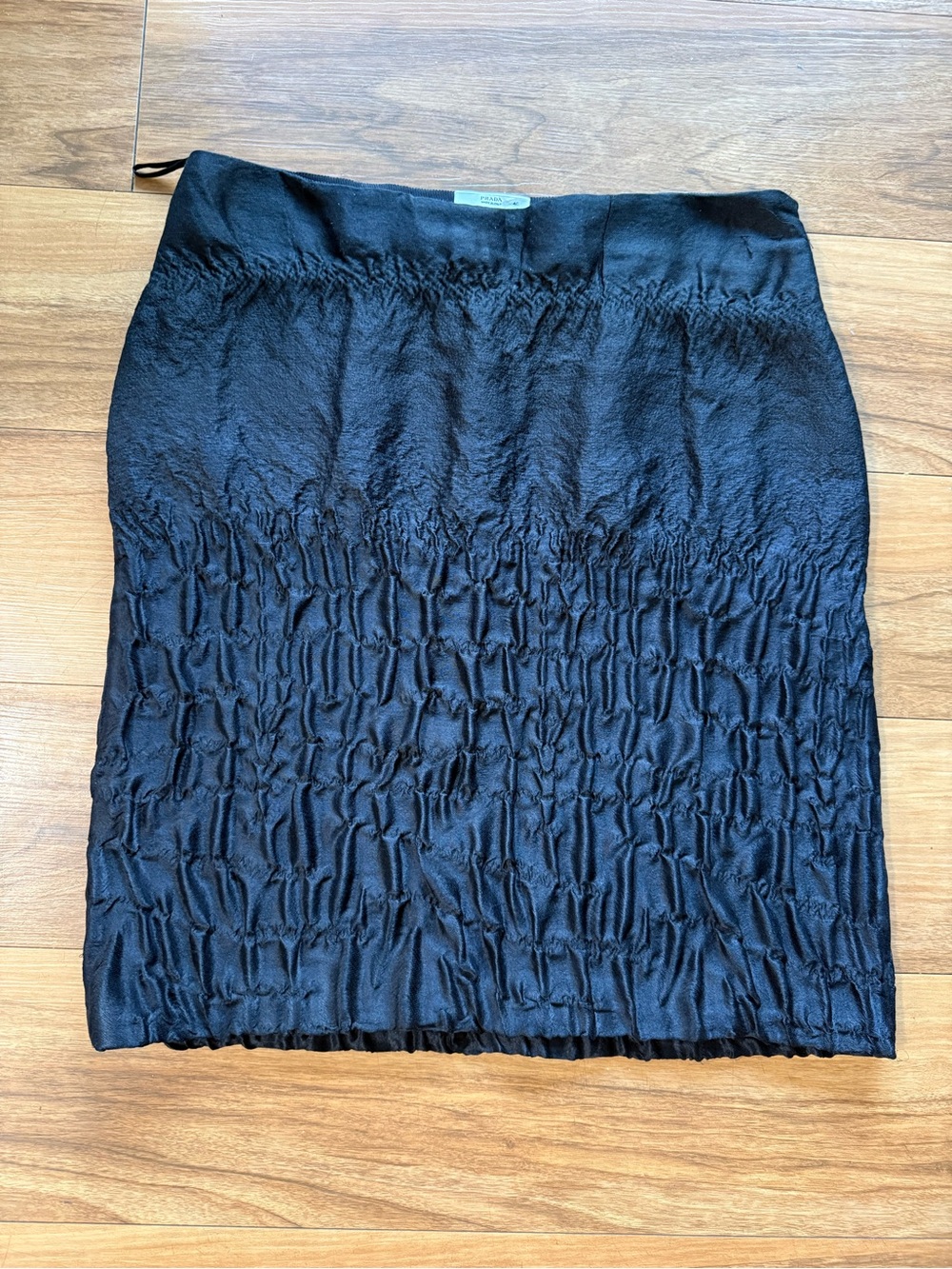 Prada AW2007 Silk Lizard Skirt Black Ruched Smocked Pencil Skirt IT 46 Italy